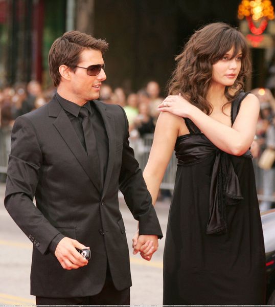 tomkat at the premiere of mission impossible 3 Katie Holmes is ALIVE!!!!