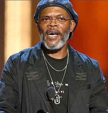 Samuel L Jackson Presents at the 2006 MTV MOvie Awards Samuel L Jackson Presents at the 2006 MTV MOvie Awards